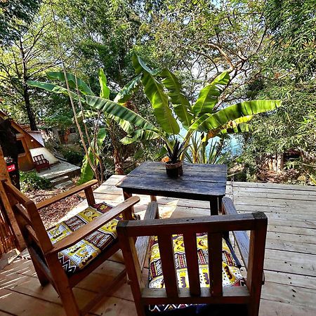 Butterfly Space- A Non-Profit Eco-Lodge Nkhata Bay Luaran gambar