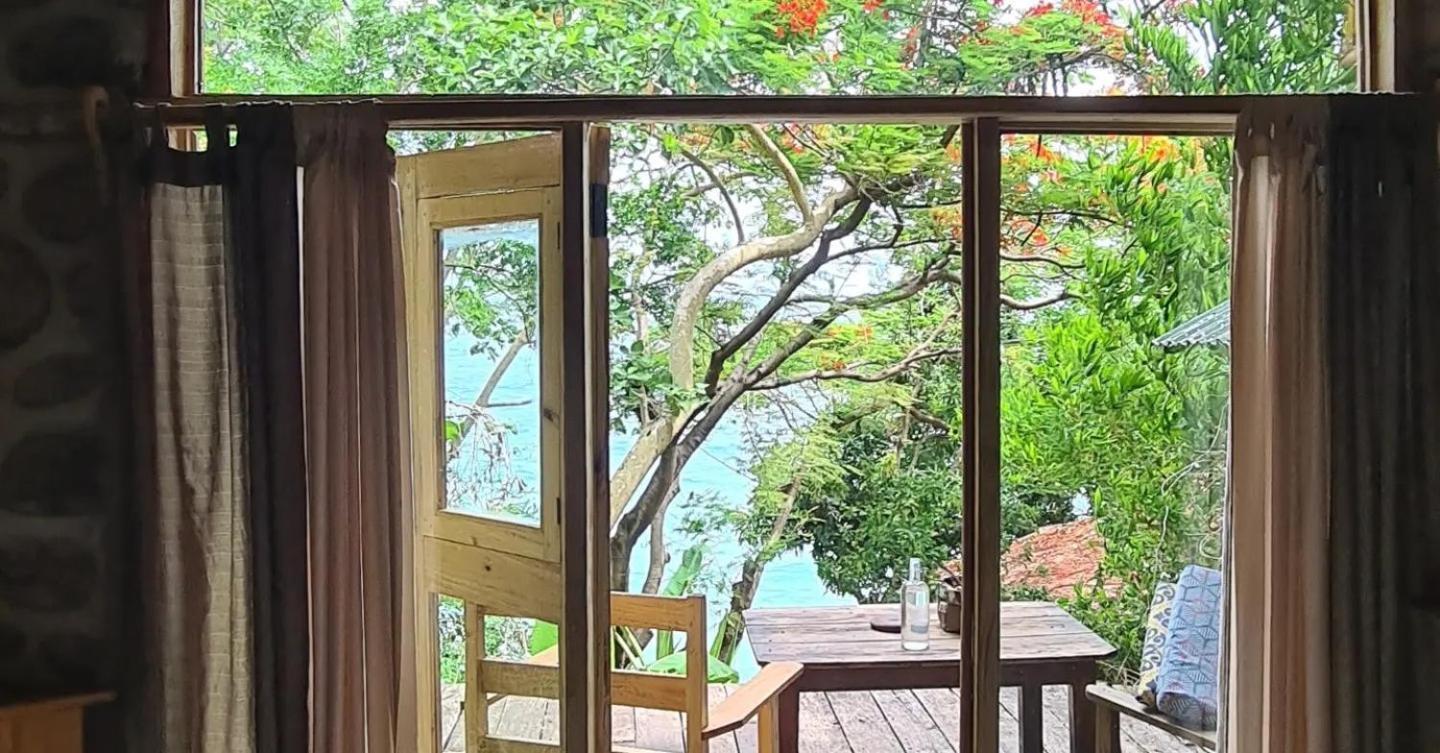 Butterfly Space- A Non-Profit Eco-Lodge Nkhata Bay Luaran gambar