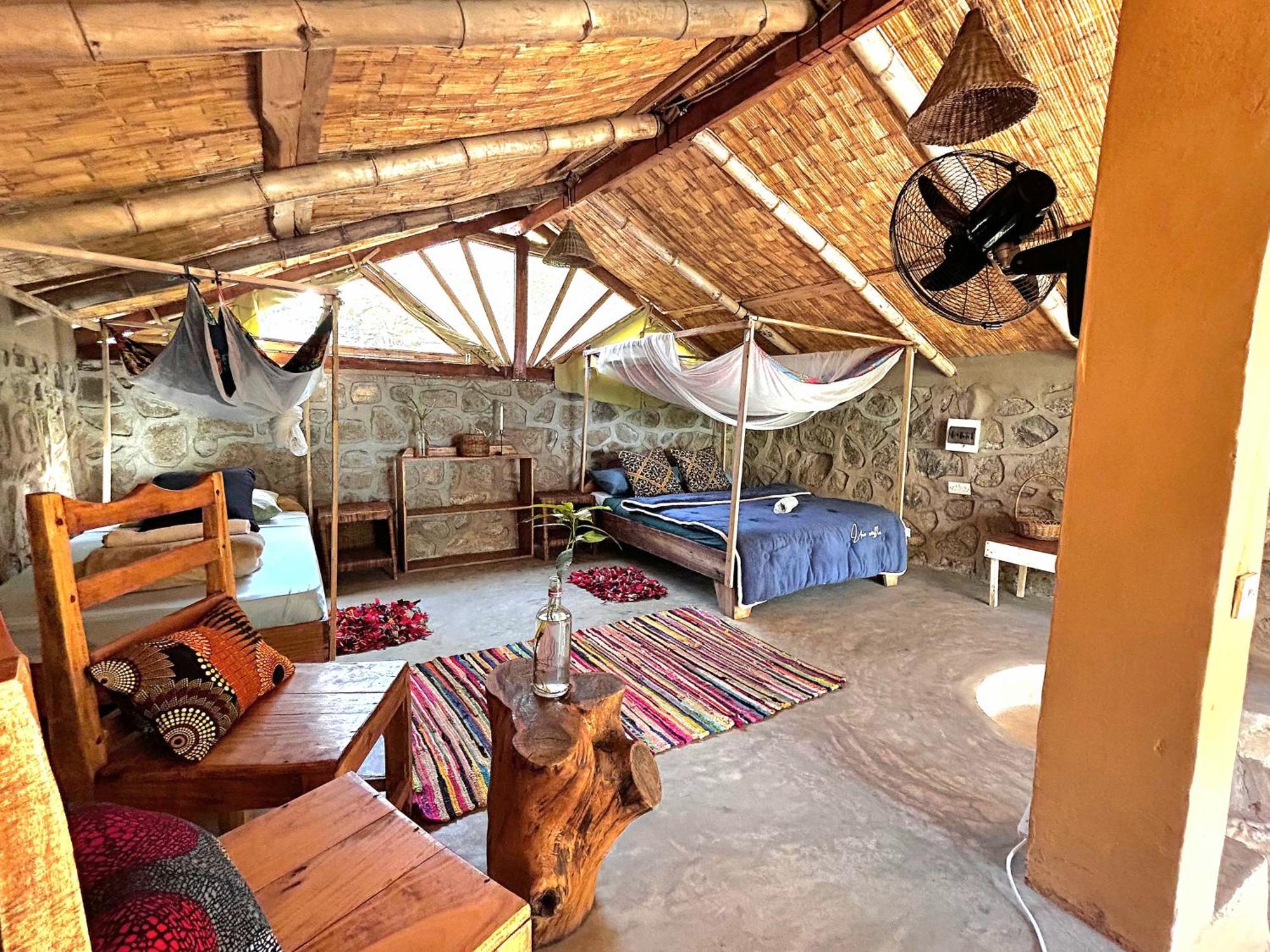 Butterfly Space- A Non-Profit Eco-Lodge Nkhata Bay Luaran gambar