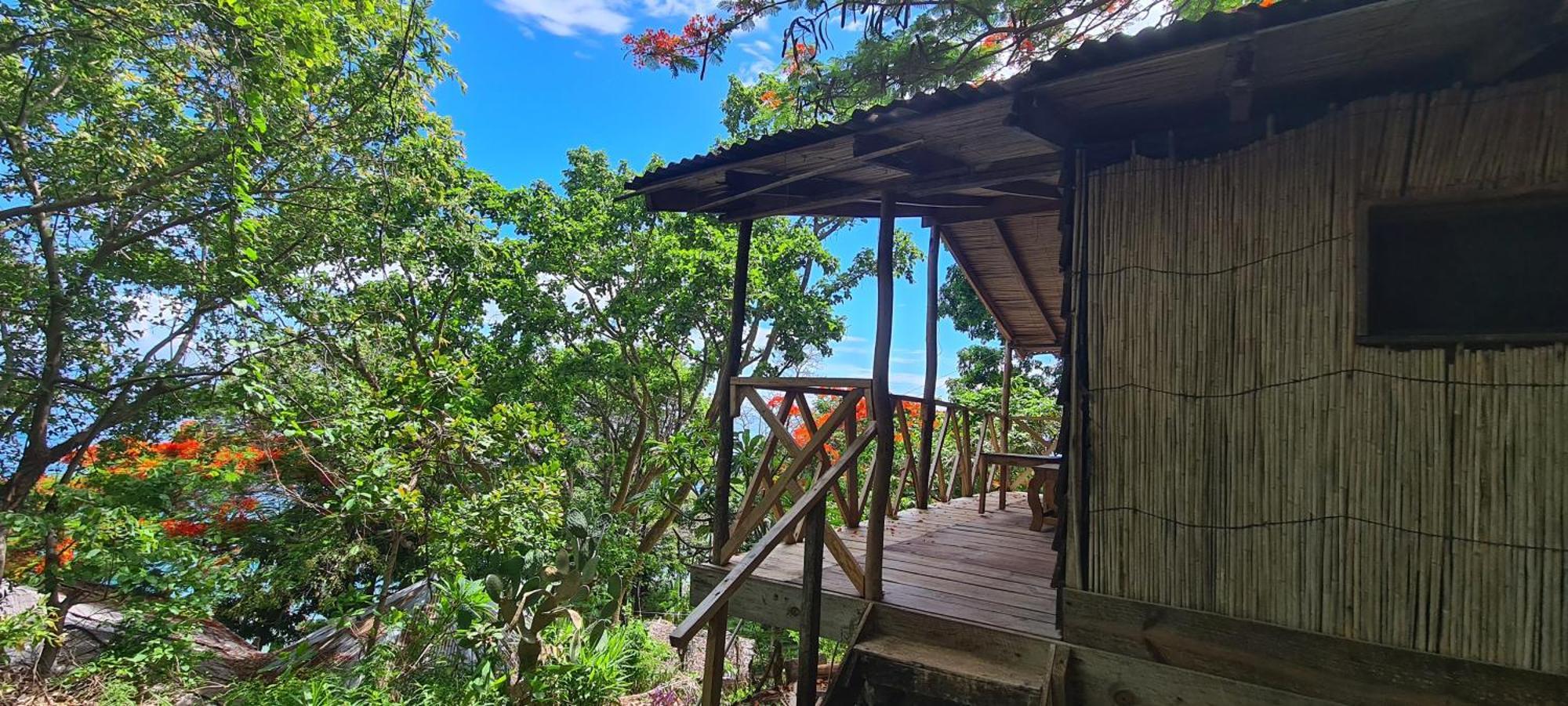 Butterfly Space- A Non-Profit Eco-Lodge Nkhata Bay Luaran gambar